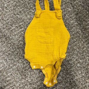 SHEIN Mustard Baby Outfit